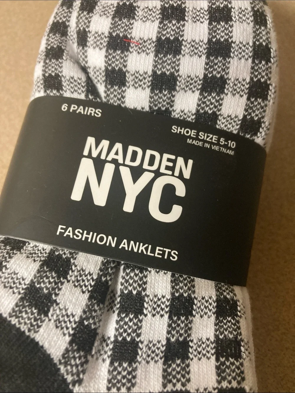 Madden NYC Women’s Black & White Fashion Anklets - 6 Pack